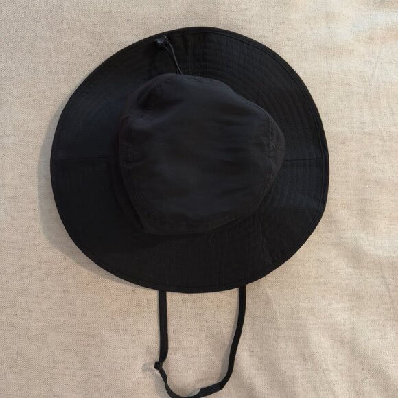 FREE With $50+ Spend or Bundle of 3+ Items: Black Dickies Bucket Hat - Picture 4 of 9